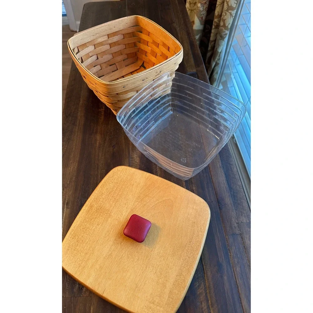 Longaberger Handwoven Basket with Wood Lid and Plastic Liner Dresden Ohio 7x7